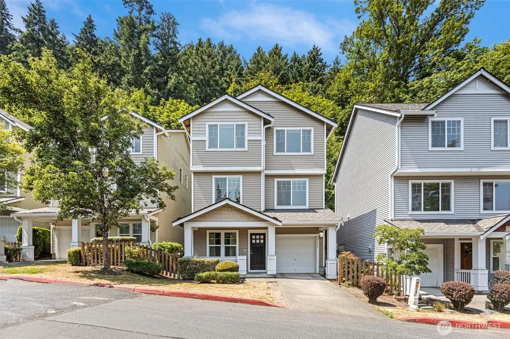 21251 S 40th Place Seatac WA 98198