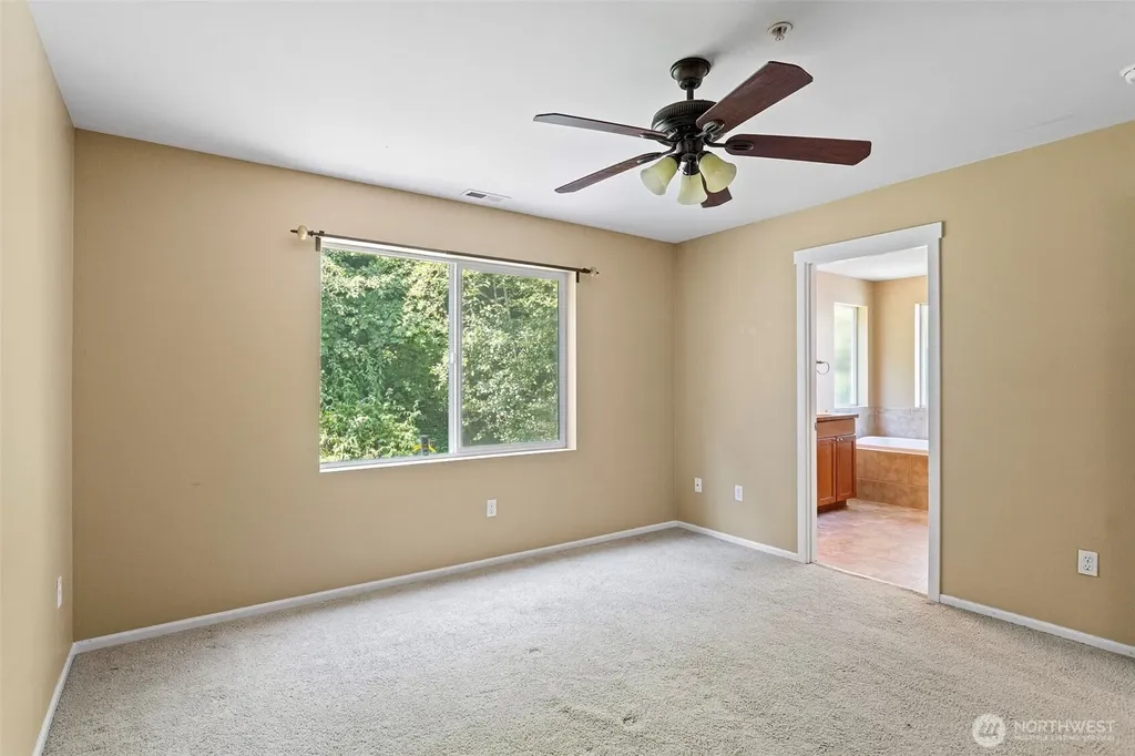 21251 S 40th Place Seatac WA 98198