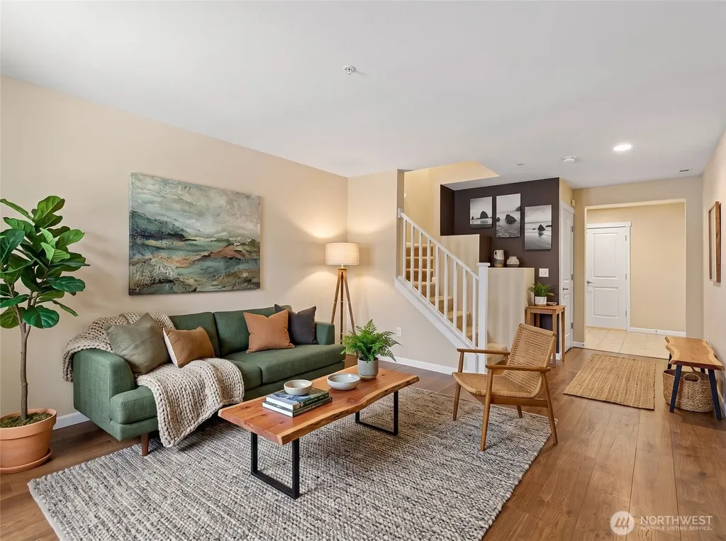 21251 S 40th Place Seatac WA 98198