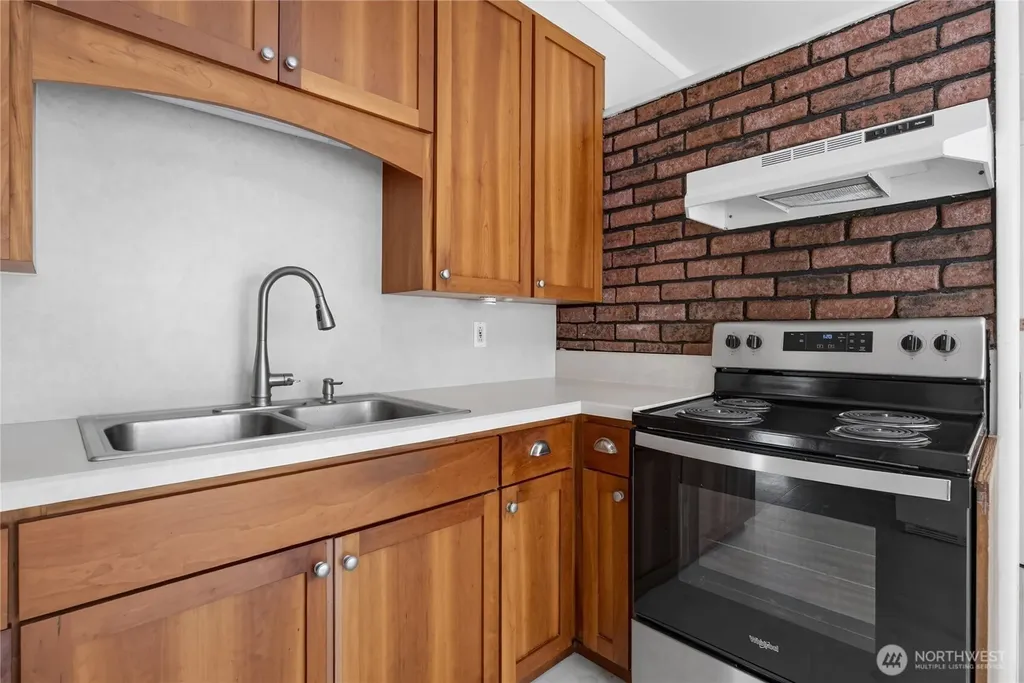 840 Crest Avenue Kent WA 98030