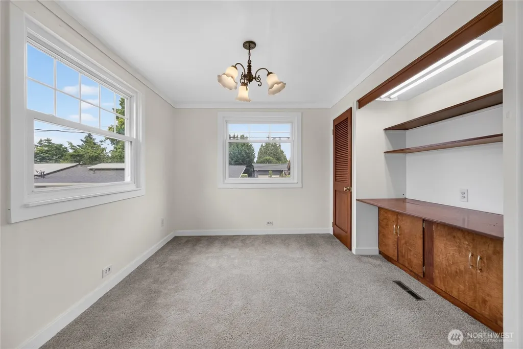 840 Crest Avenue Kent WA 98030