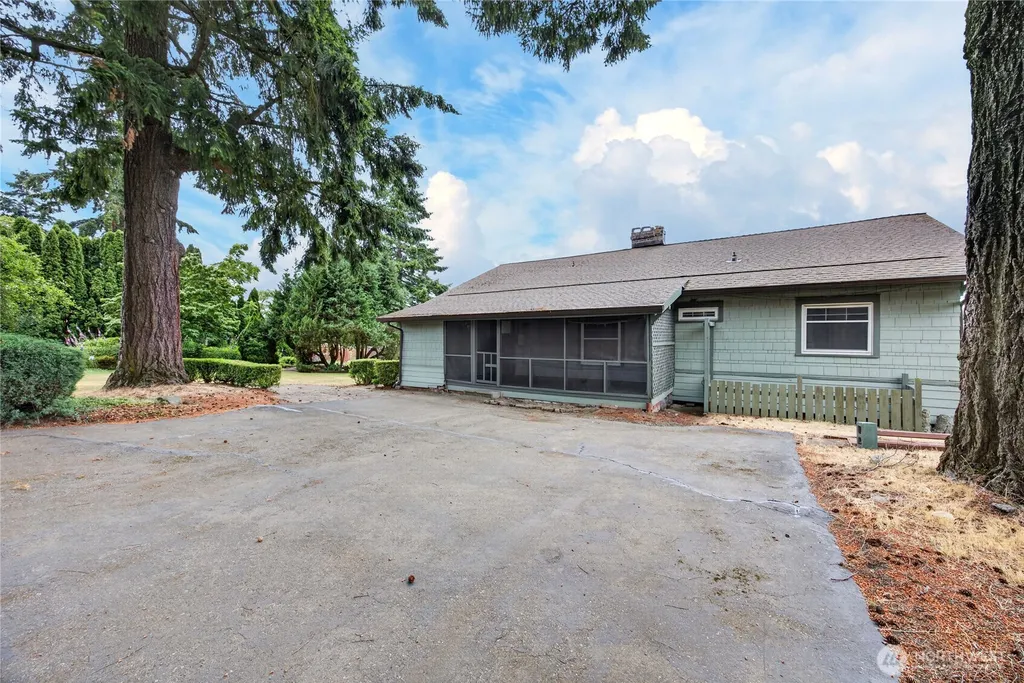 840 Crest Avenue Kent WA 98030