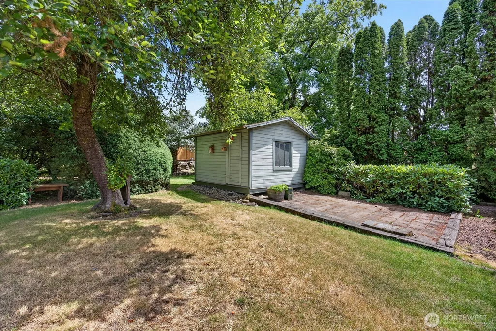 840 Crest Avenue Kent WA 98030