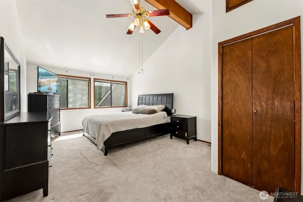 2407 SE 8th Place Renton WA 98055
