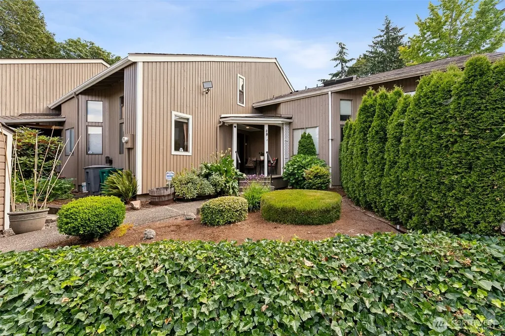 2407 SE 8th Place Renton WA 98055