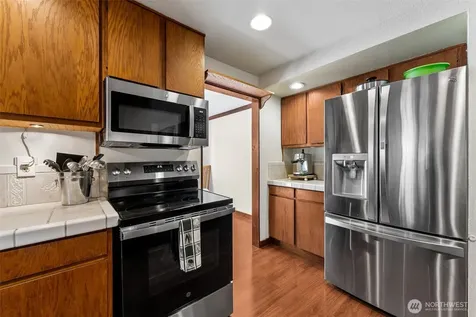 2407 SE 8th Place Renton WA 98055