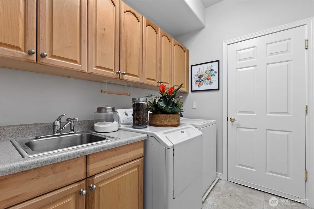 23011 NE 124th Place Redmond WA 98053