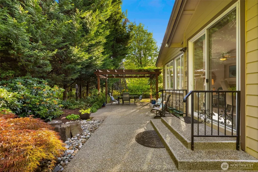 23011 NE 124th Place Redmond WA 98053