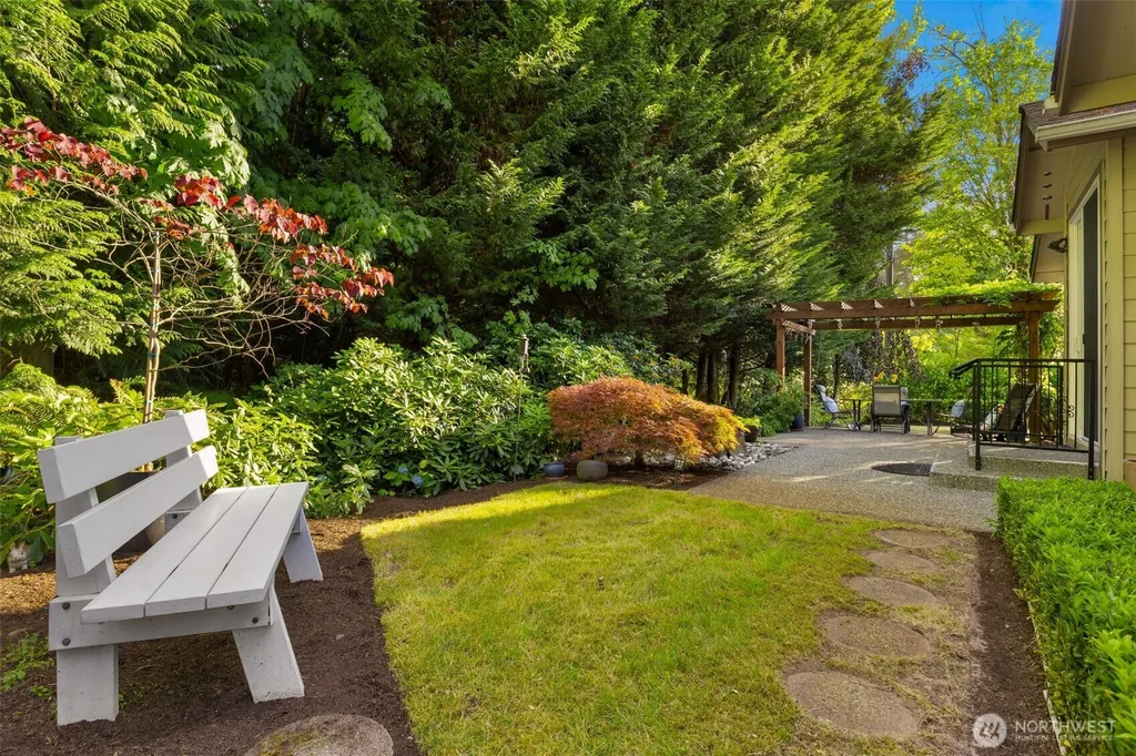 23011 NE 124th Place Redmond WA 98053