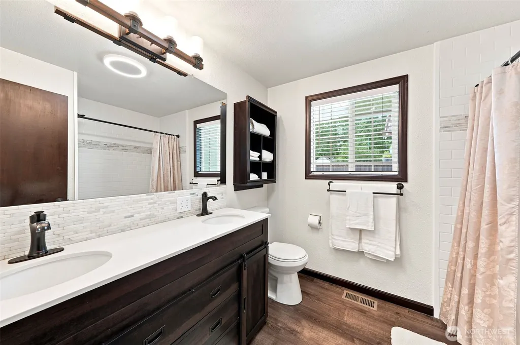 19140 NE 159th Street Woodinville WA 98272