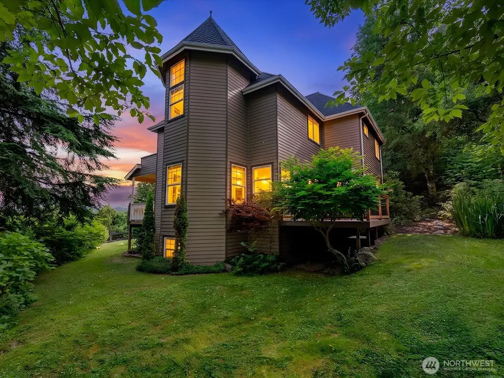 21414 92nd Avenue NE Arlington WA 98223