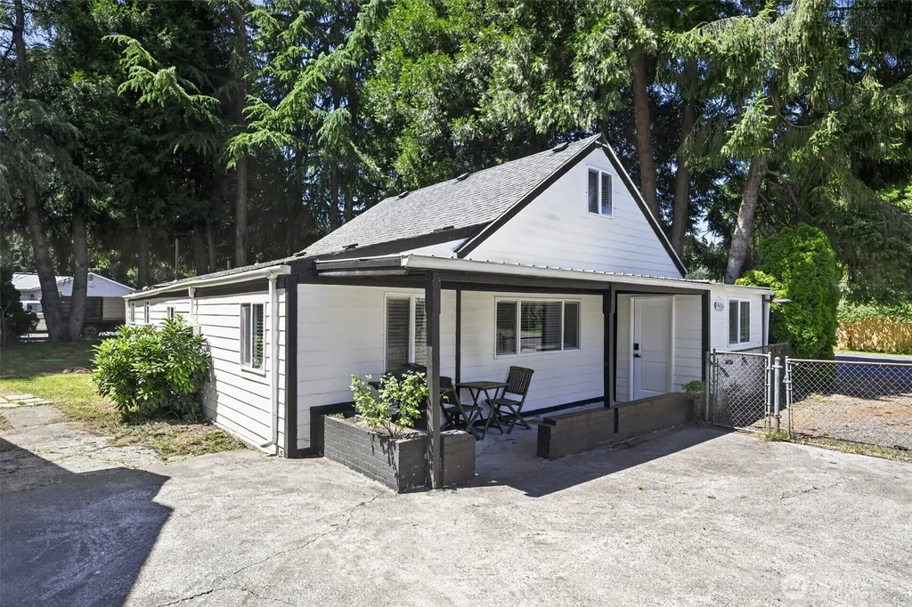 14808 131st Avenue SE Renton WA 98058