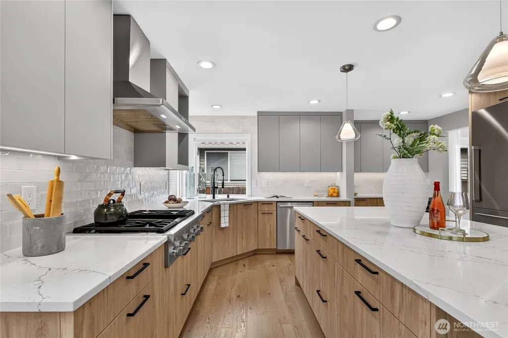 22711 SE 27th Street Sammamish WA 98075