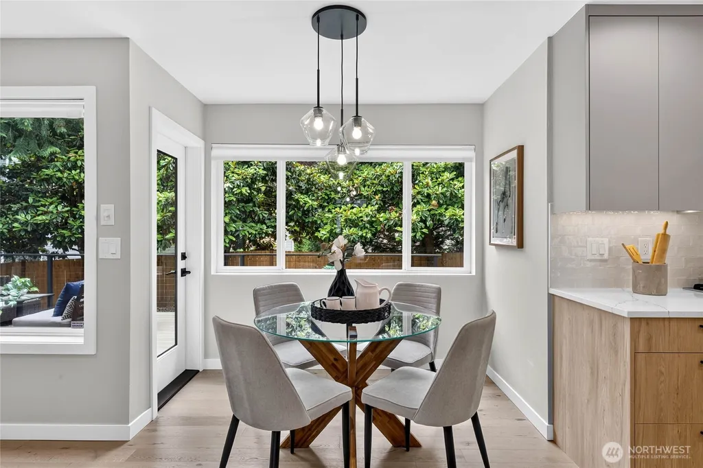 22711 SE 27th Street Sammamish WA 98075