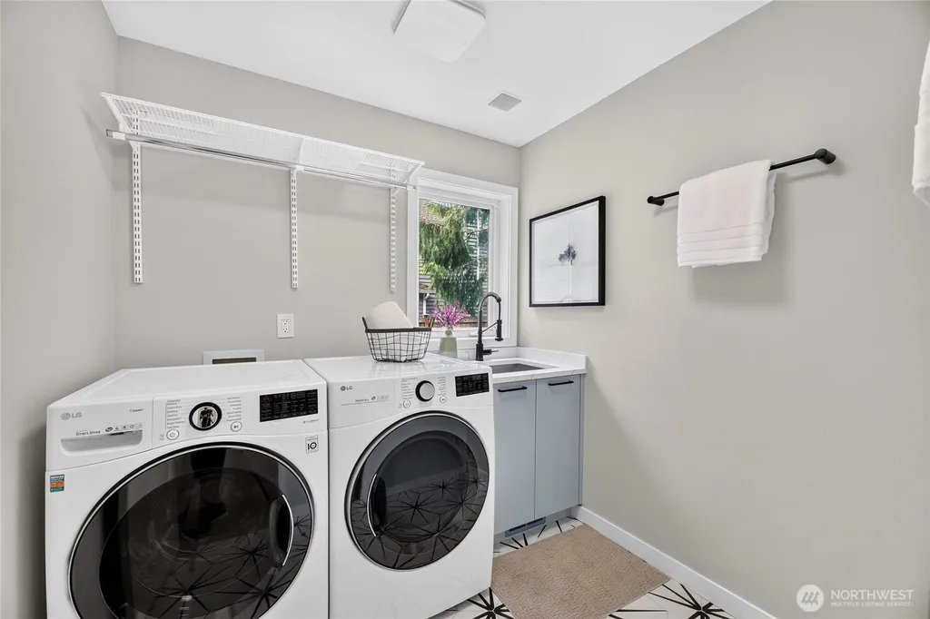 22711 SE 27th Street Sammamish WA 98075