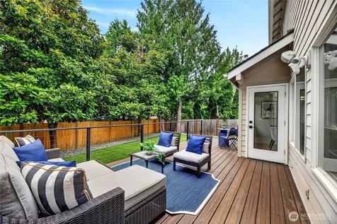 22711 SE 27th Street Sammamish WA 98075