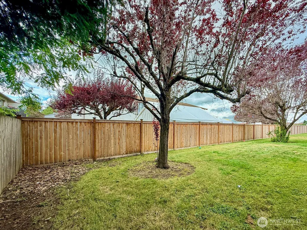 136 Mckean Court Enumclaw WA 98022