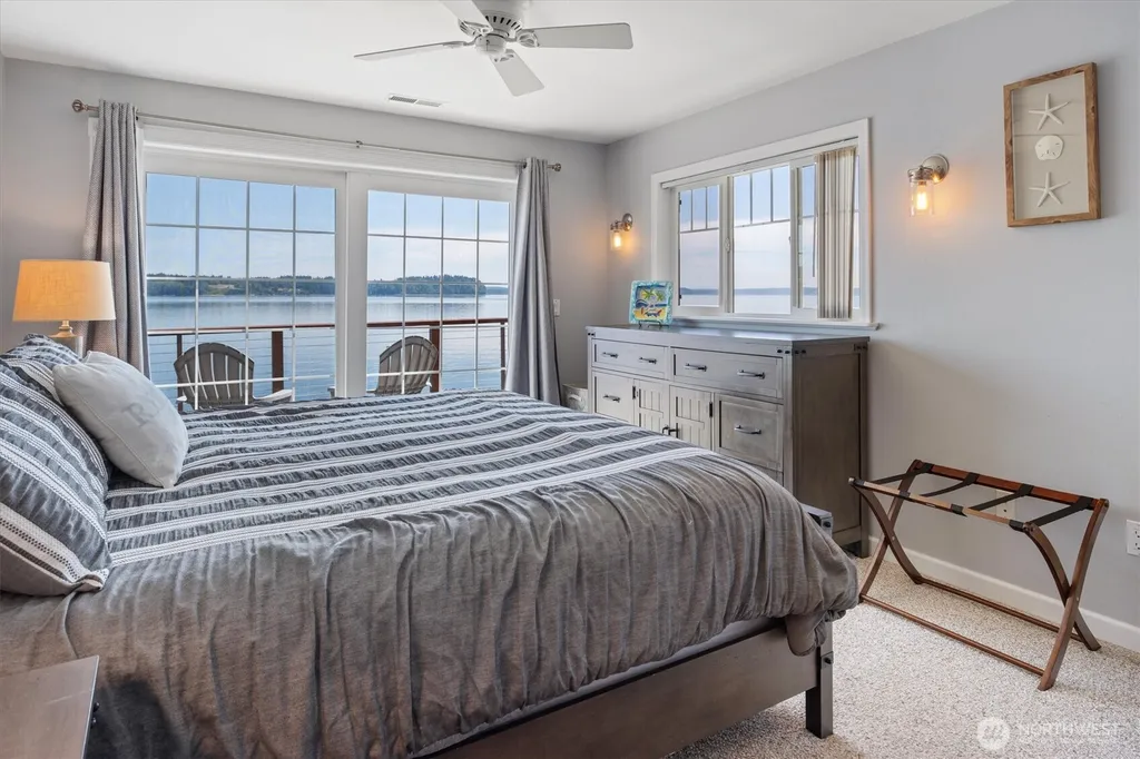 9946 Johnson Point Road NE Olympia WA 98516