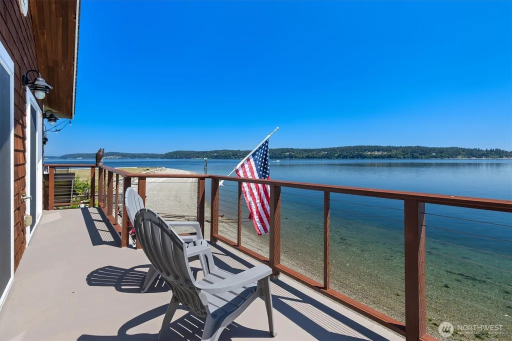 9946 Johnson Point Road NE Olympia WA 98516