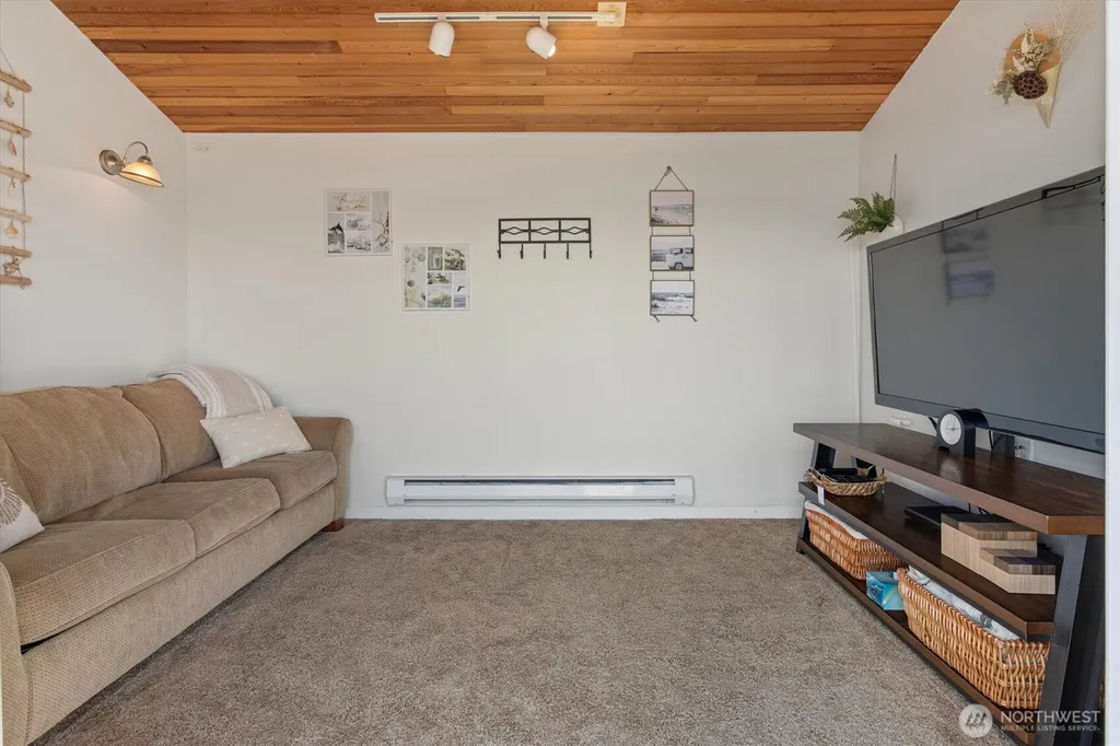 9946 Johnson Point Road NE Olympia WA 98516