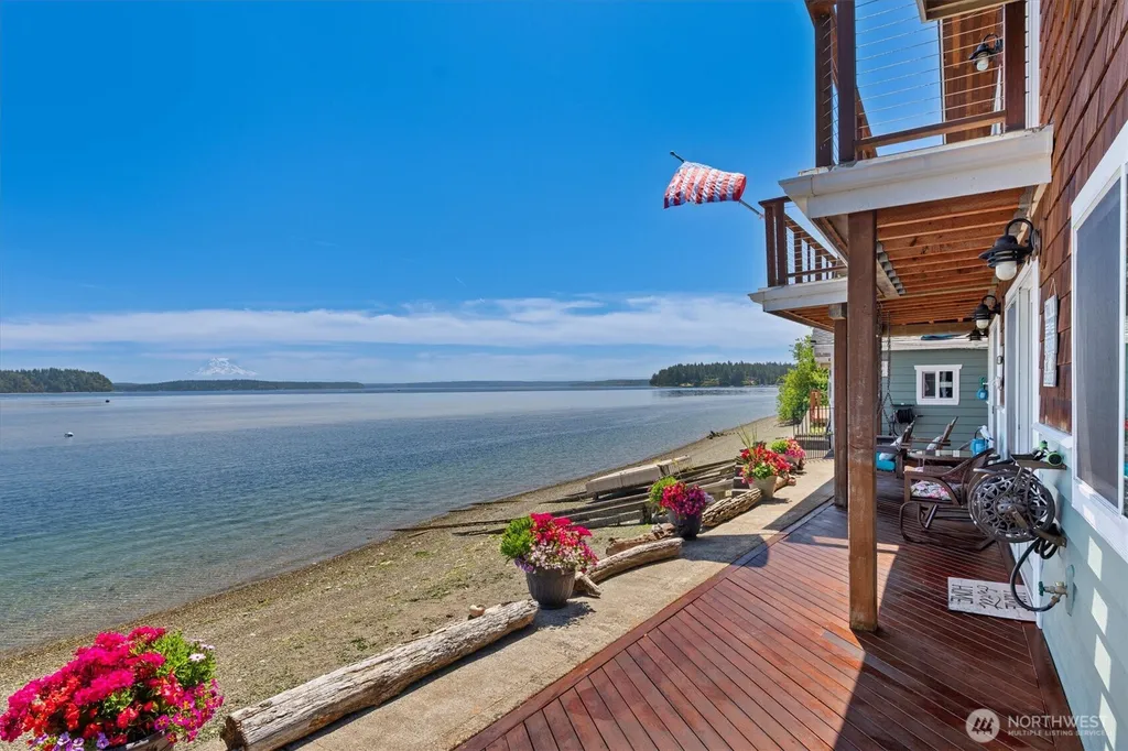 9946 Johnson Point Road NE Olympia WA 98516
