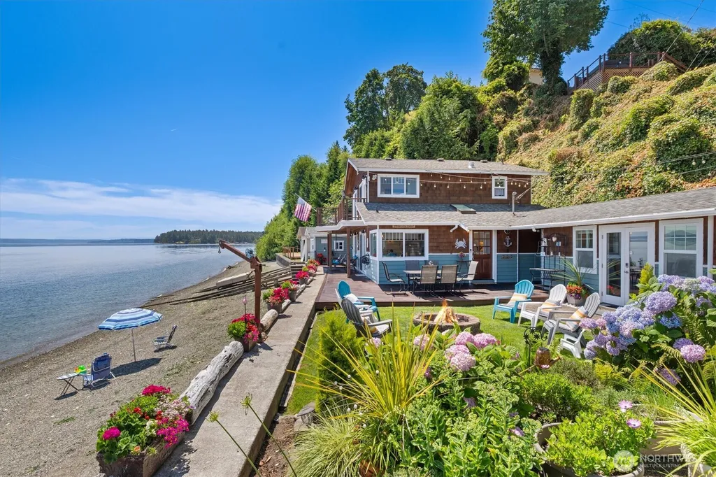 9946 Johnson Point Road NE Olympia WA 98516