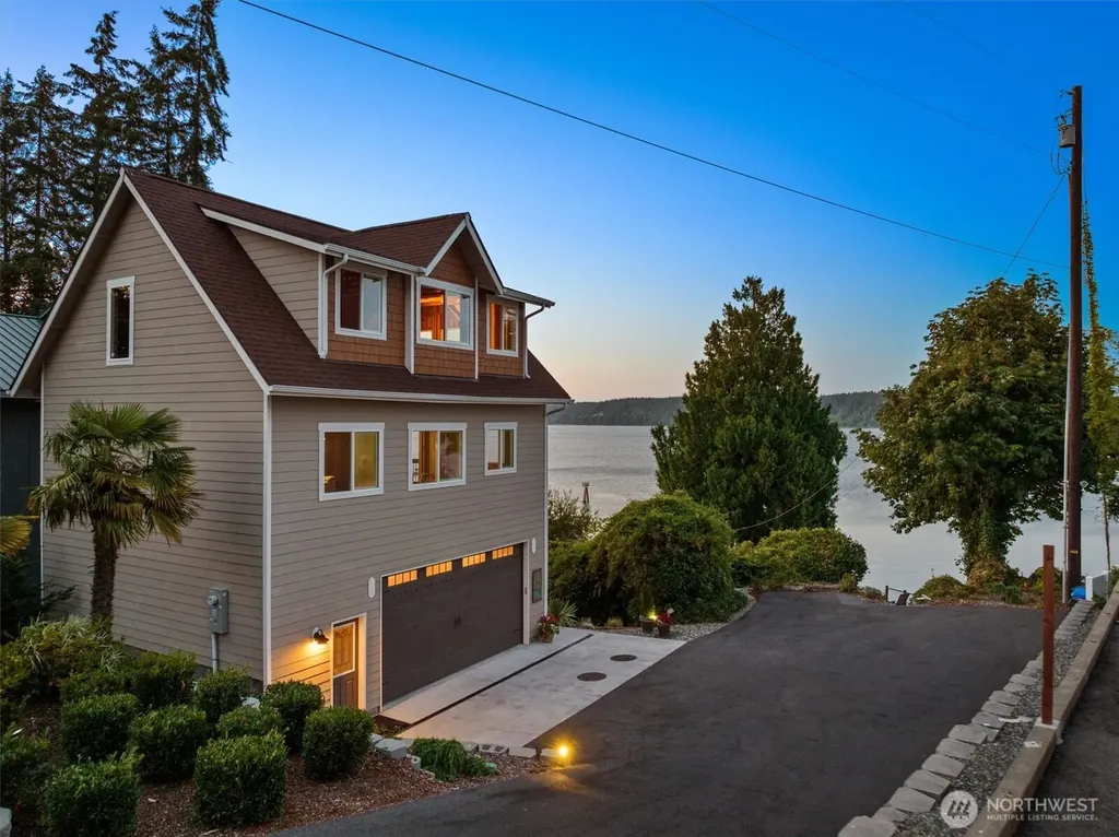 9946 Johnson Point Road NE Olympia WA 98516