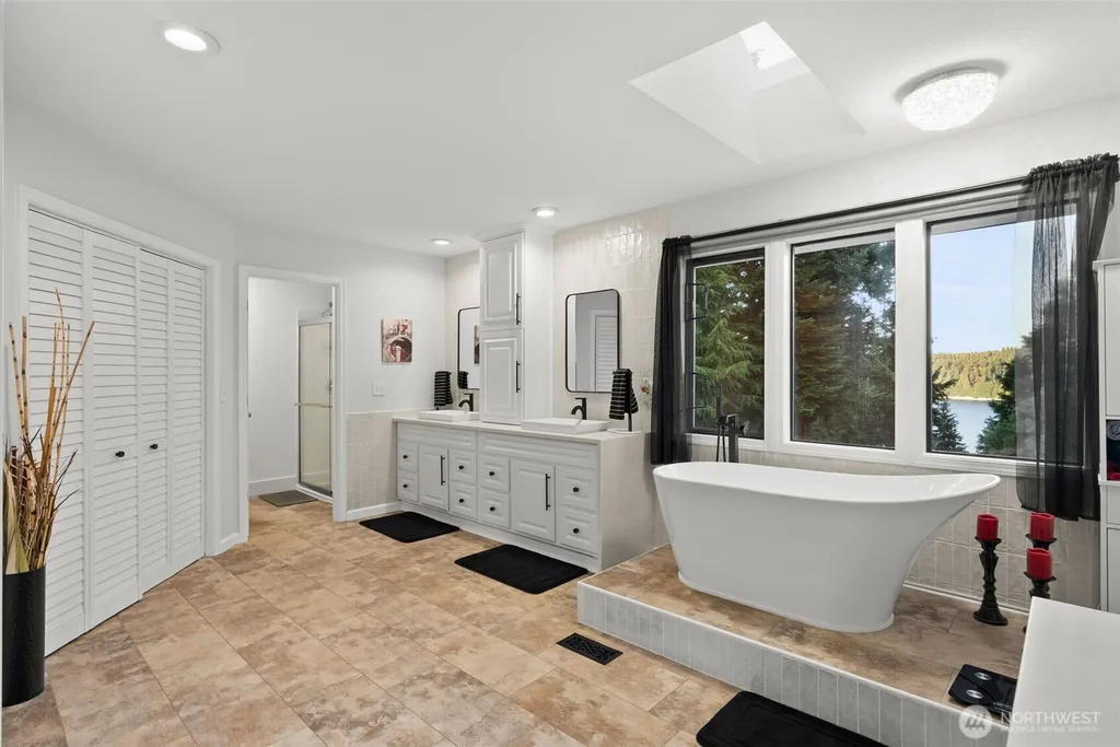 620 122nd Street Ct NW Gig Harbor WA 98332