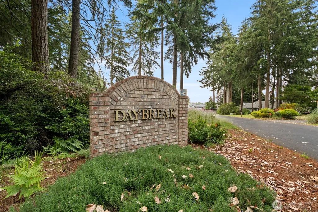 620 122nd Street Ct NW Gig Harbor WA 98332