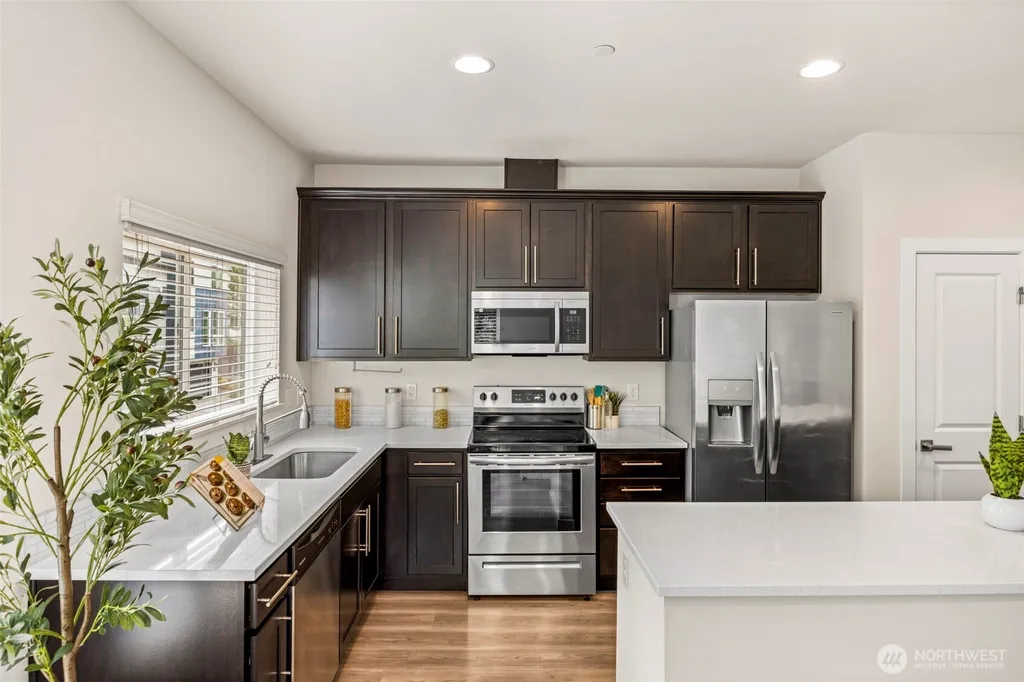 16201 Meadow Road Lynnwood WA 98087