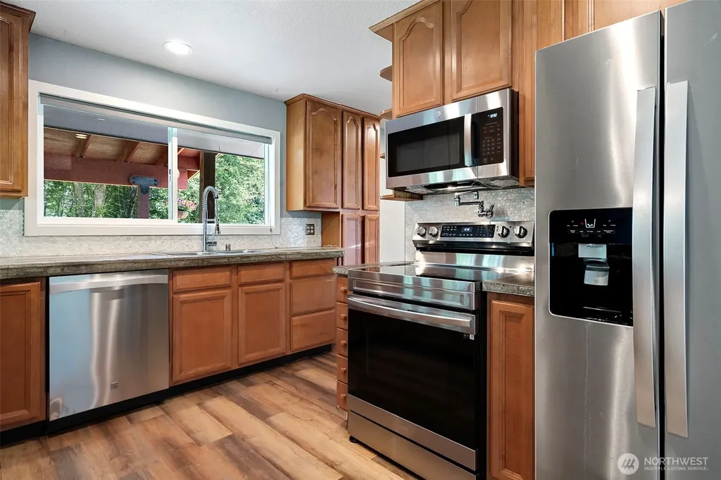 26307 112th Street E Buckley WA 98321