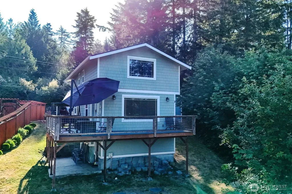 8022 Long Lake Road SE Port Orchard WA 98367