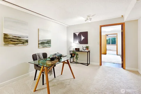 3927 SW Frontenac Street Seattle WA 98136