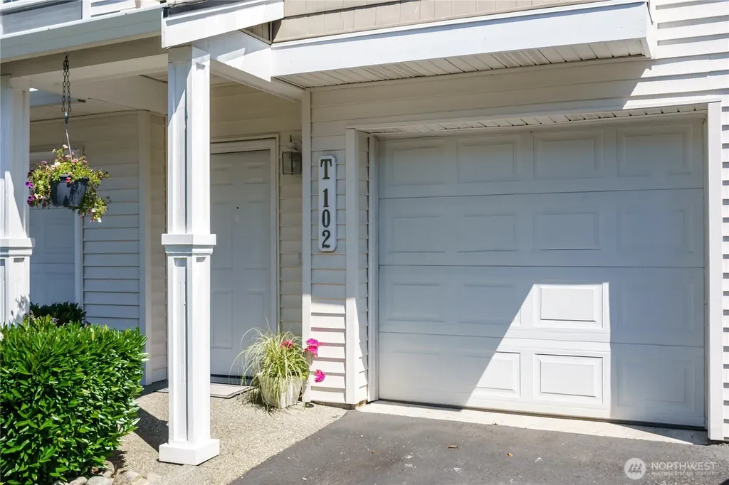 5500 Harbour Pointe Boulevard Mukilteo WA 98275