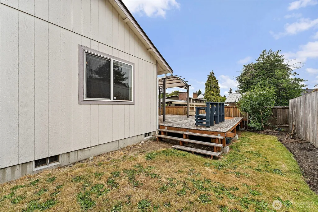 628 S 117th Street Tacoma WA 98444