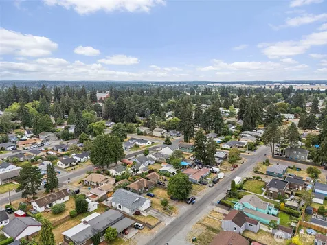 628 S 117th Street Tacoma WA 98444