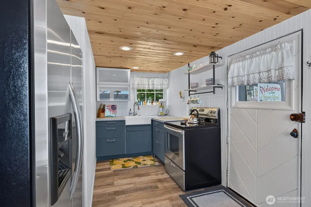 3365 Shoreline Drive Camano Island WA 98282