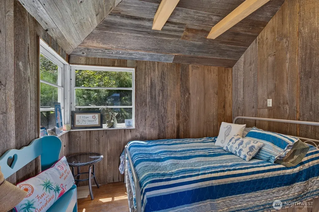 3365 Shoreline Drive Camano Island WA 98282