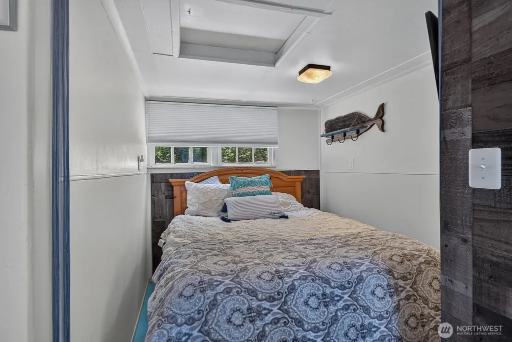 3365 Shoreline Drive Camano Island WA 98282