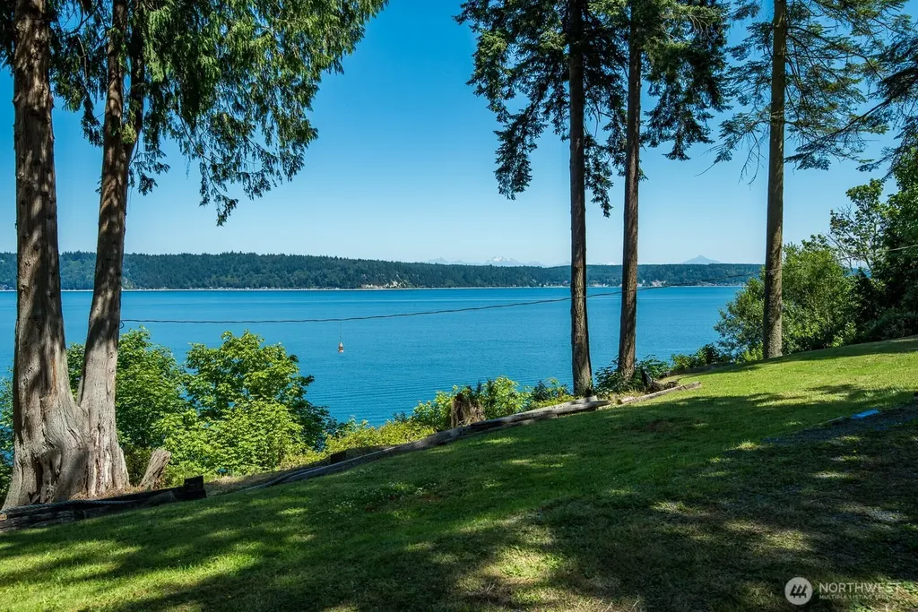 3365 Shoreline Drive Camano Island WA 98282