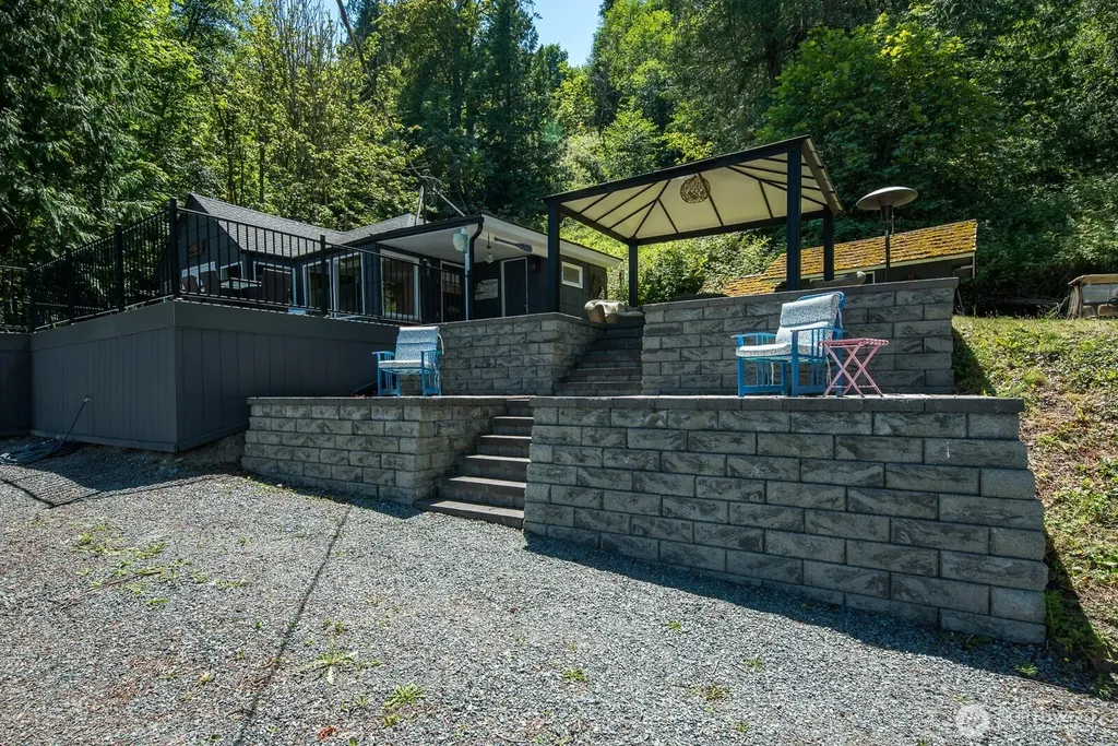 3365 Shoreline Drive Camano Island WA 98282