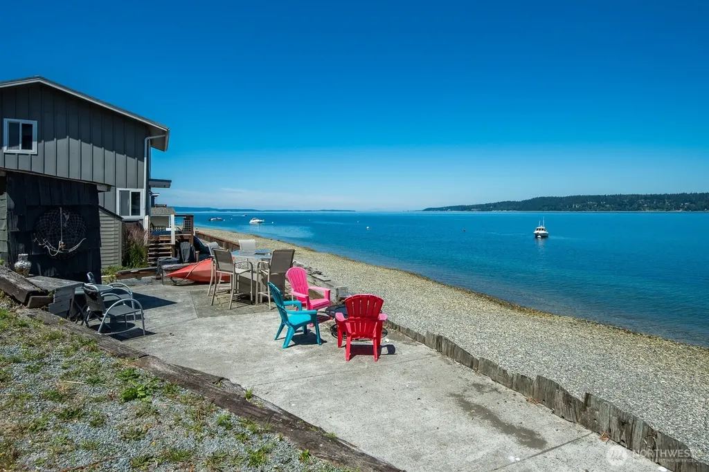 3365 Shoreline Drive Camano Island WA 98282