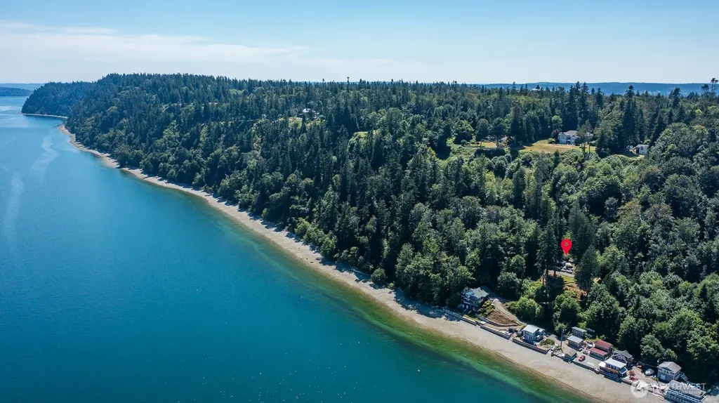 3365 Shoreline Drive Camano Island WA 98282