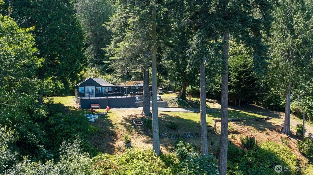 3365 Shoreline Drive Camano Island WA 98282
