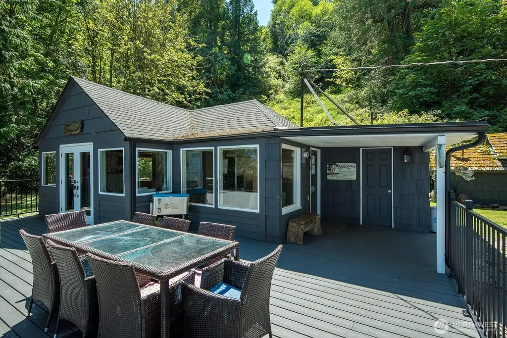 3365 Shoreline Drive Camano Island WA 98282