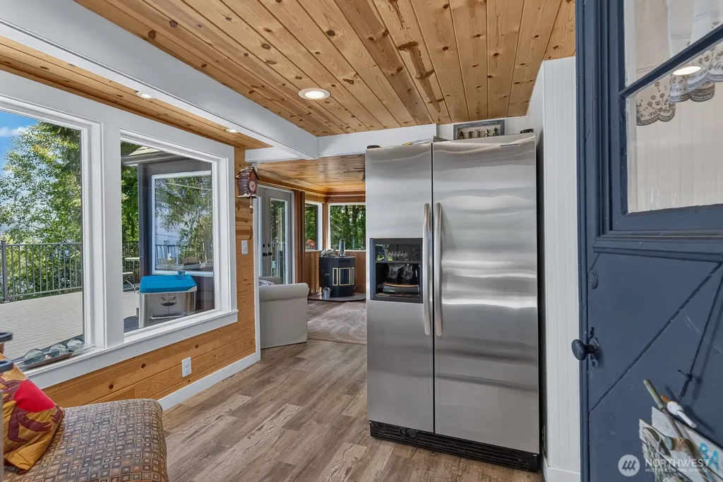 3365 Shoreline Drive Camano Island WA 98282