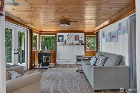 3365 Shoreline Drive Camano Island WA 98282