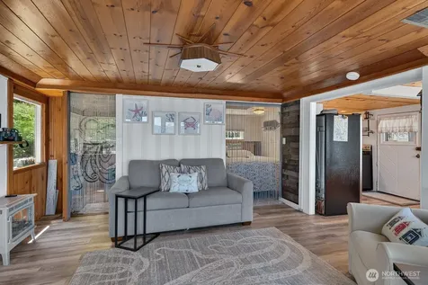3365 Shoreline Drive Camano Island WA 98282