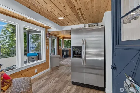 3365 Shoreline Drive Camano Island WA 98282