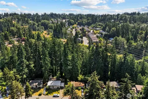 21515 16th Place W Lynnwood WA 98036
